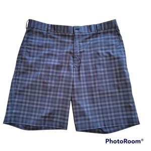 Nike mens Golf Dri-Fit plaid flat front polyester shorts